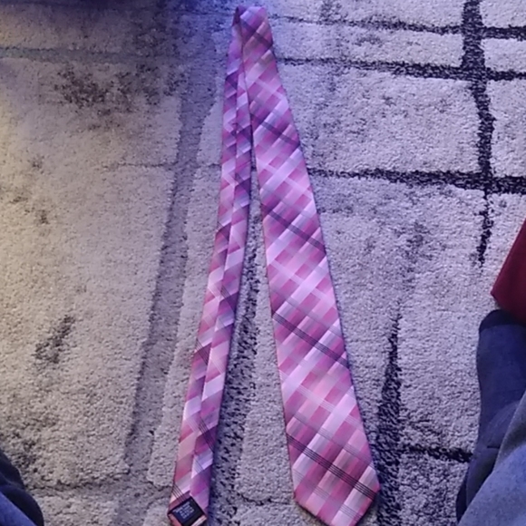 Men's Tie - Picture 2 of 3